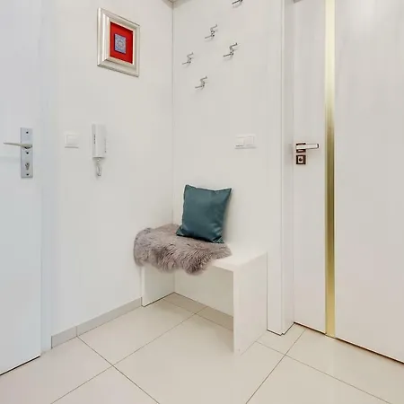 Modern & Cozy *